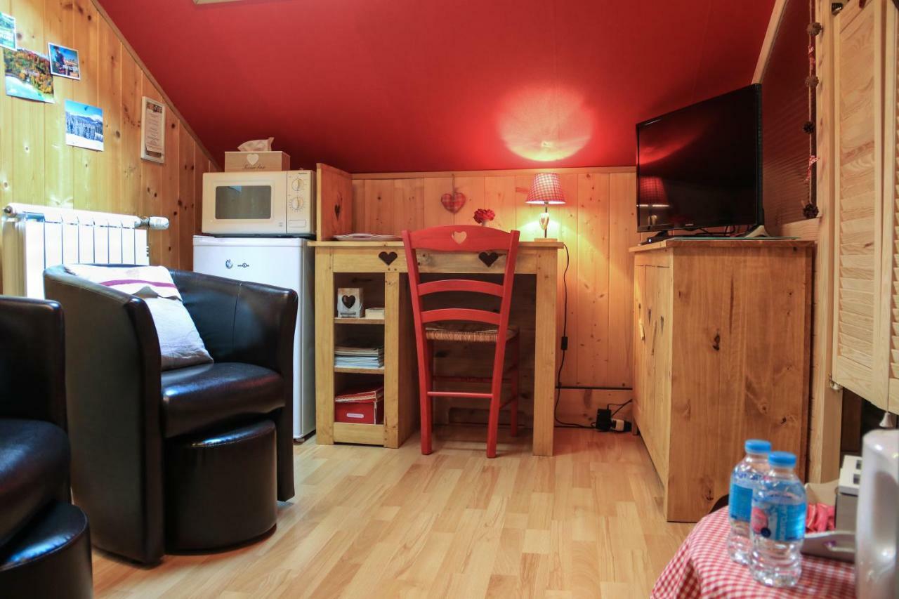 Au Coeur Du Lapidaire Septmoncel-Les-Molunes Экстерьер фото